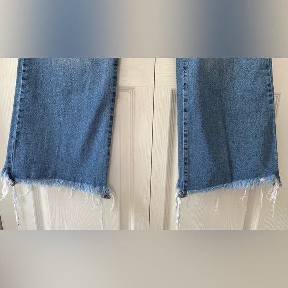 No Boundaries NOBO Juniors Distressed Flare Leg Jeans Frayed Hem Size 19 - Picture 2 of 8